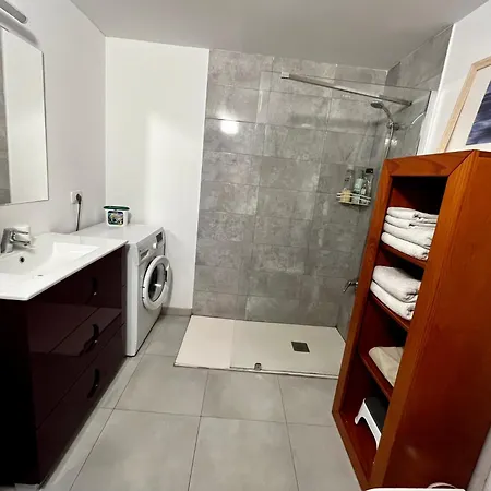 View Spacious Apartment *